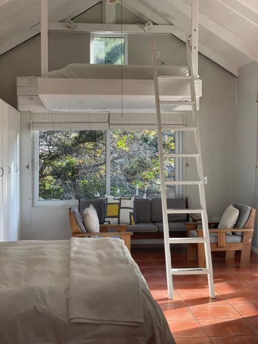 Loft With Seaview In Gordons Bay Apartment